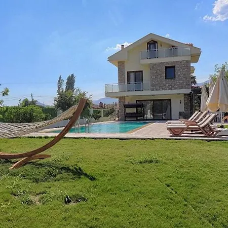 فيلة With Private Pool And Private Garden In Dalyan *