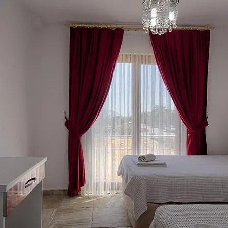 With Private Pool And Private Garden In Dalyan فيلة أورتاجا