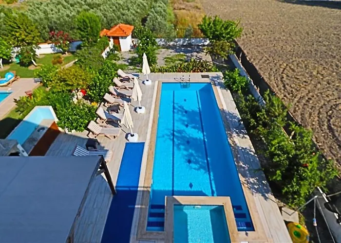 With Private Pool And Private Garden In Dalyan 别墅 *