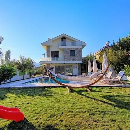 Villa With Private Pool And Private Garden In Dalyan *